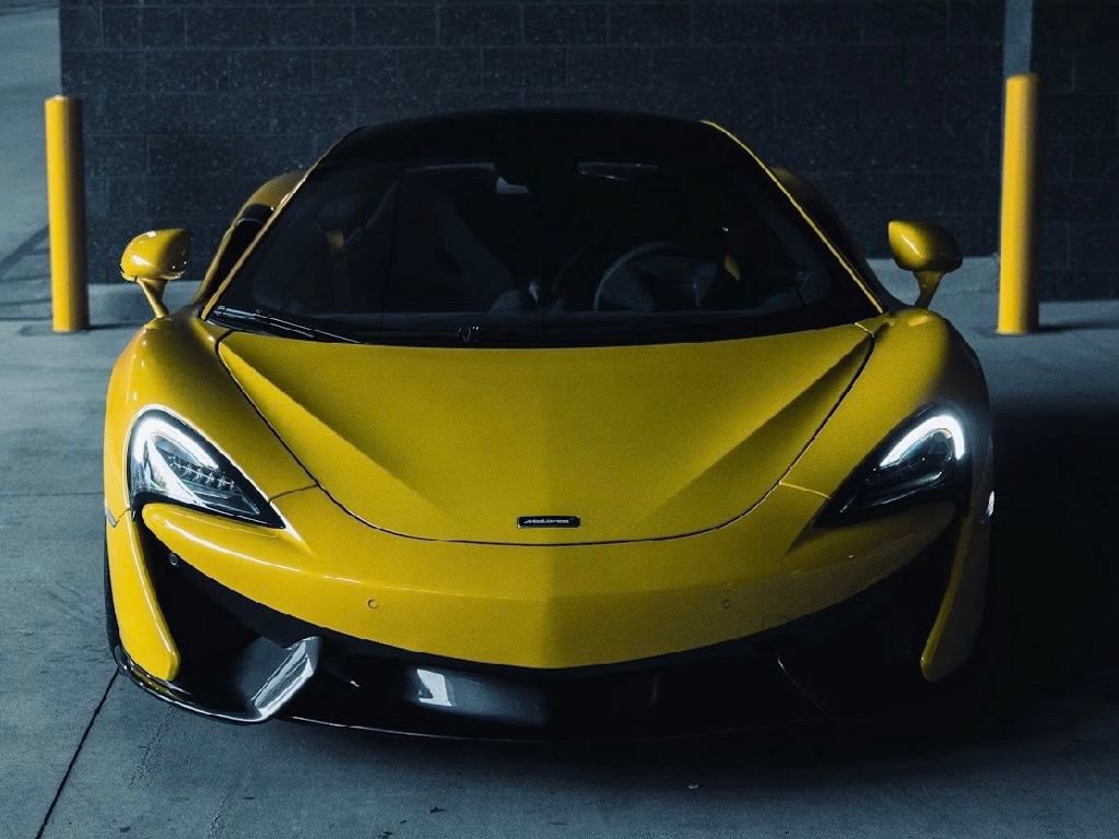 Used 2018 McLaren 570S Coupe RWD image 10