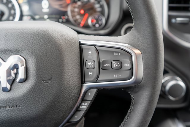 New 2026 RAM 1500 4x4 Crew Cab image 21