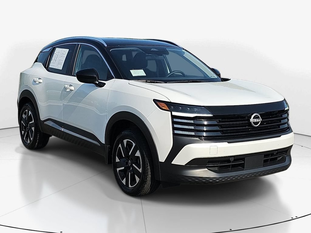 Used 2026 Nissan Kicks SV w/ Charging Package AWD/4WD image 3