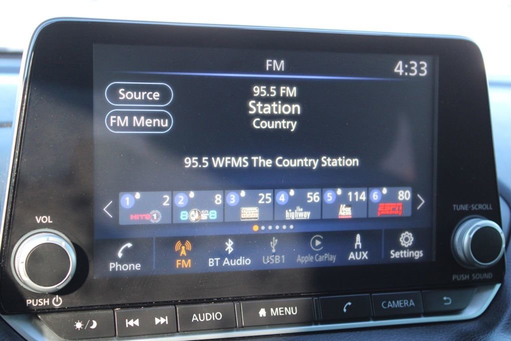 Used 2025 Nissan Sentra SV image 34