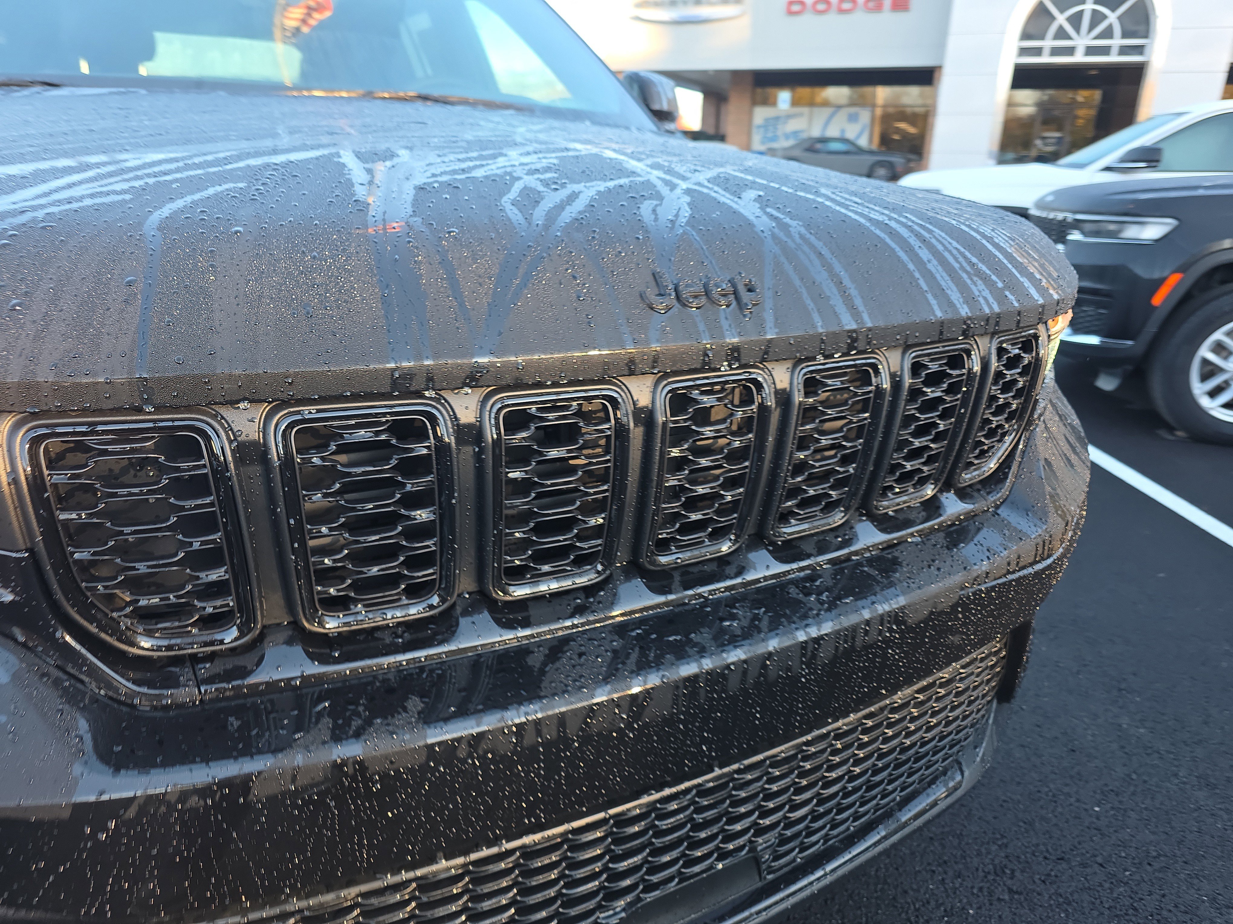 New 2025 Jeep Grand Cherokee Altitude image 27