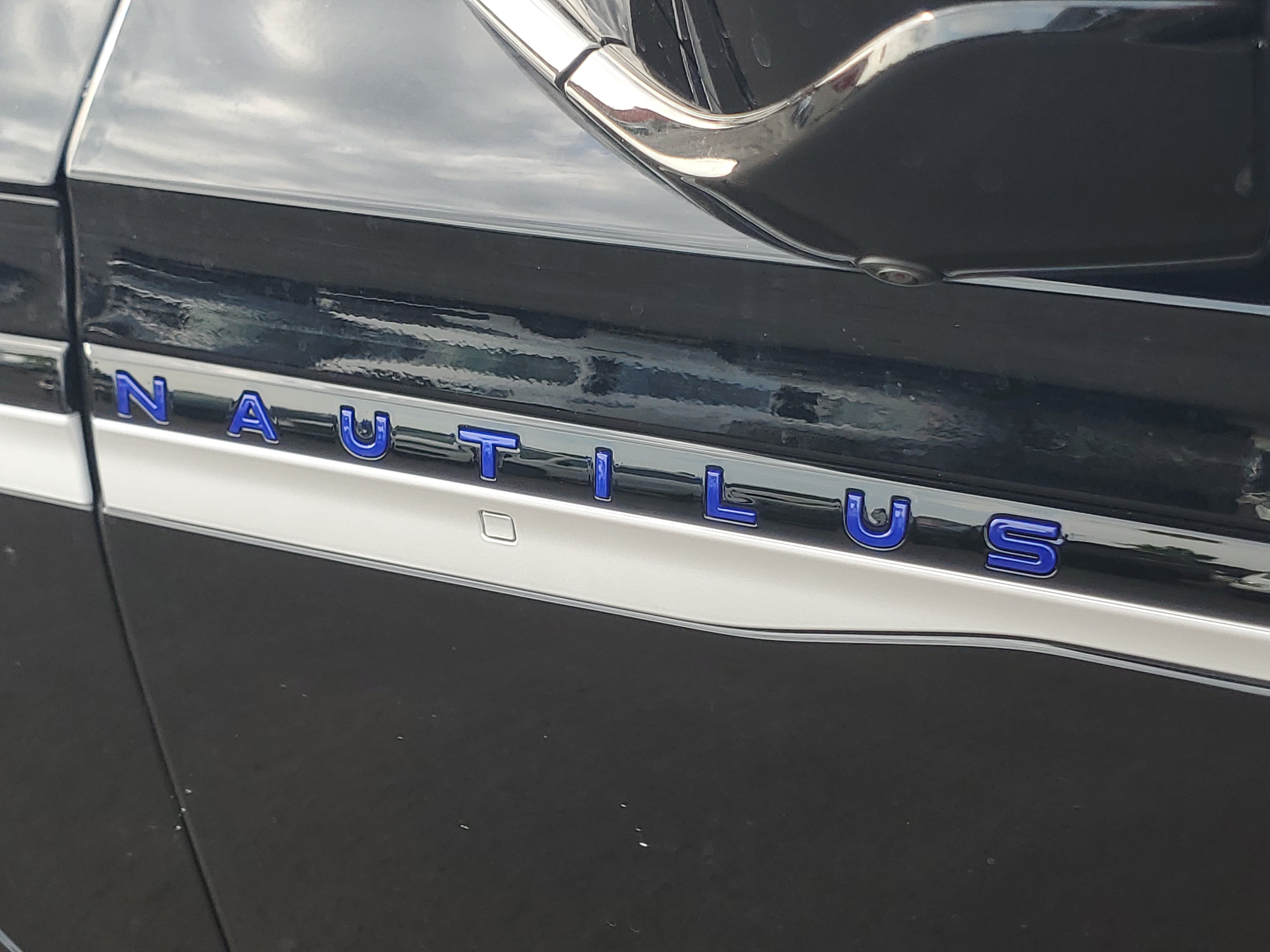 New 2026 Lincoln Nautilus Reserve AWD/4WD image 7