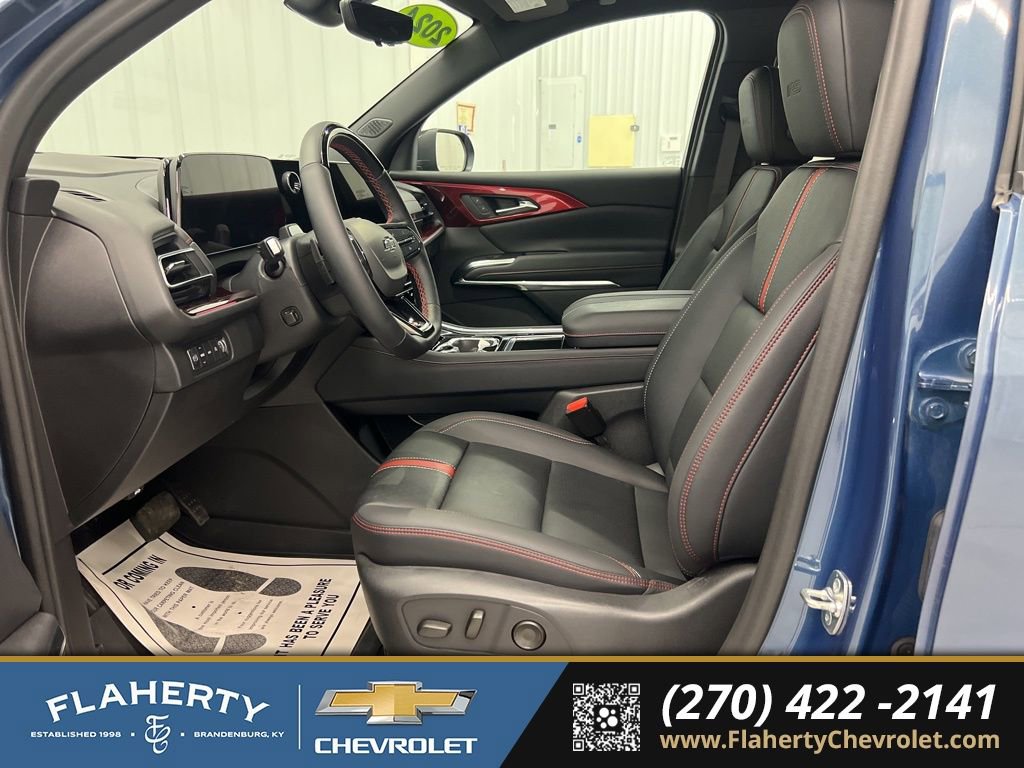 Used 2024 Chevrolet Traverse RS w/ LPO, Floor Liner Package image 9