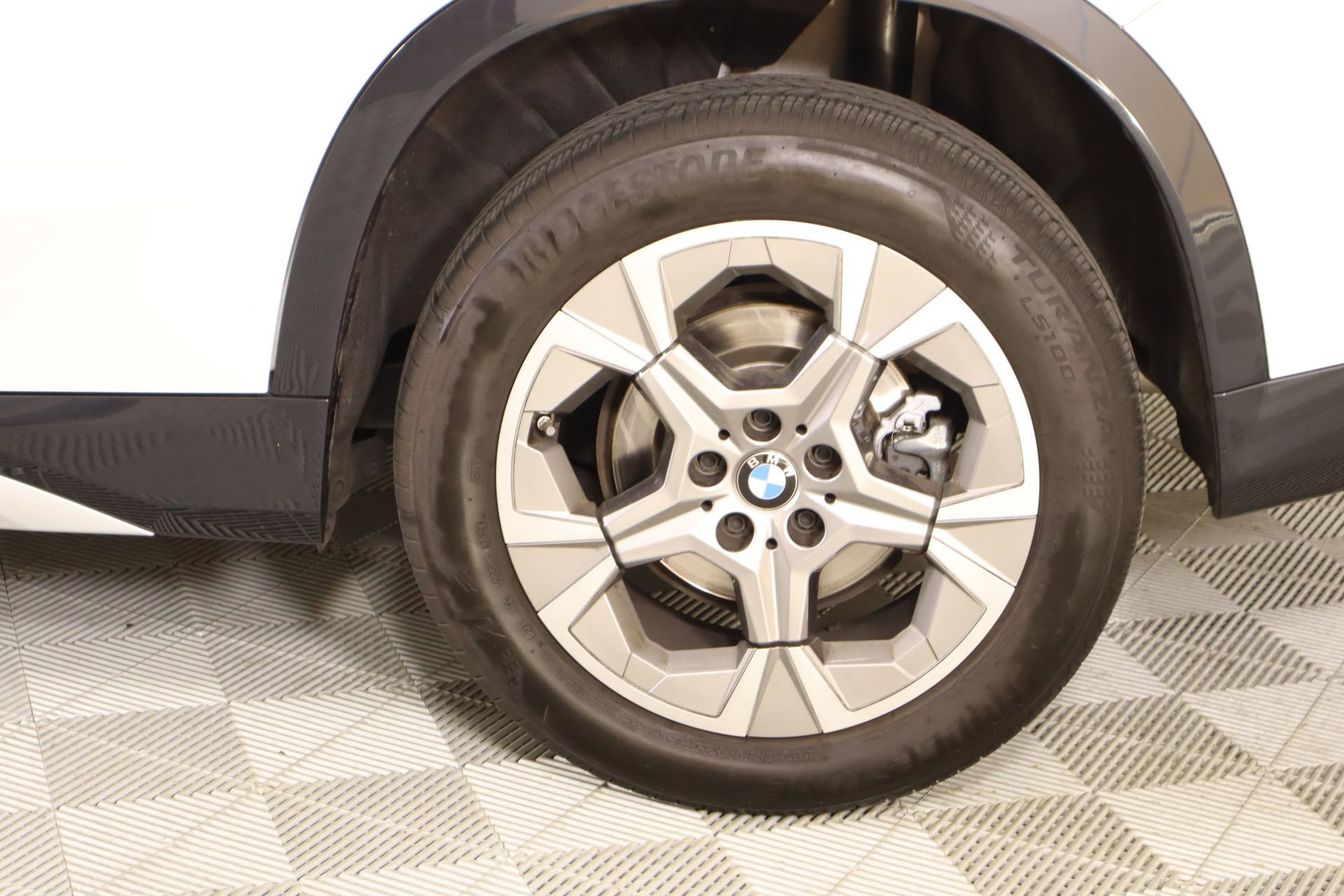 Used 2025 BMW X1 xDrive28i w/ Convenience Package AWD/4WD image 18