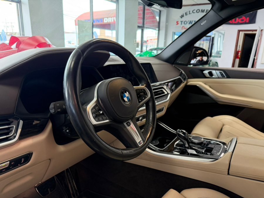 Used 2019 BMW X5 xDrive40i w/ M Sport Package AWD/4WD image 17