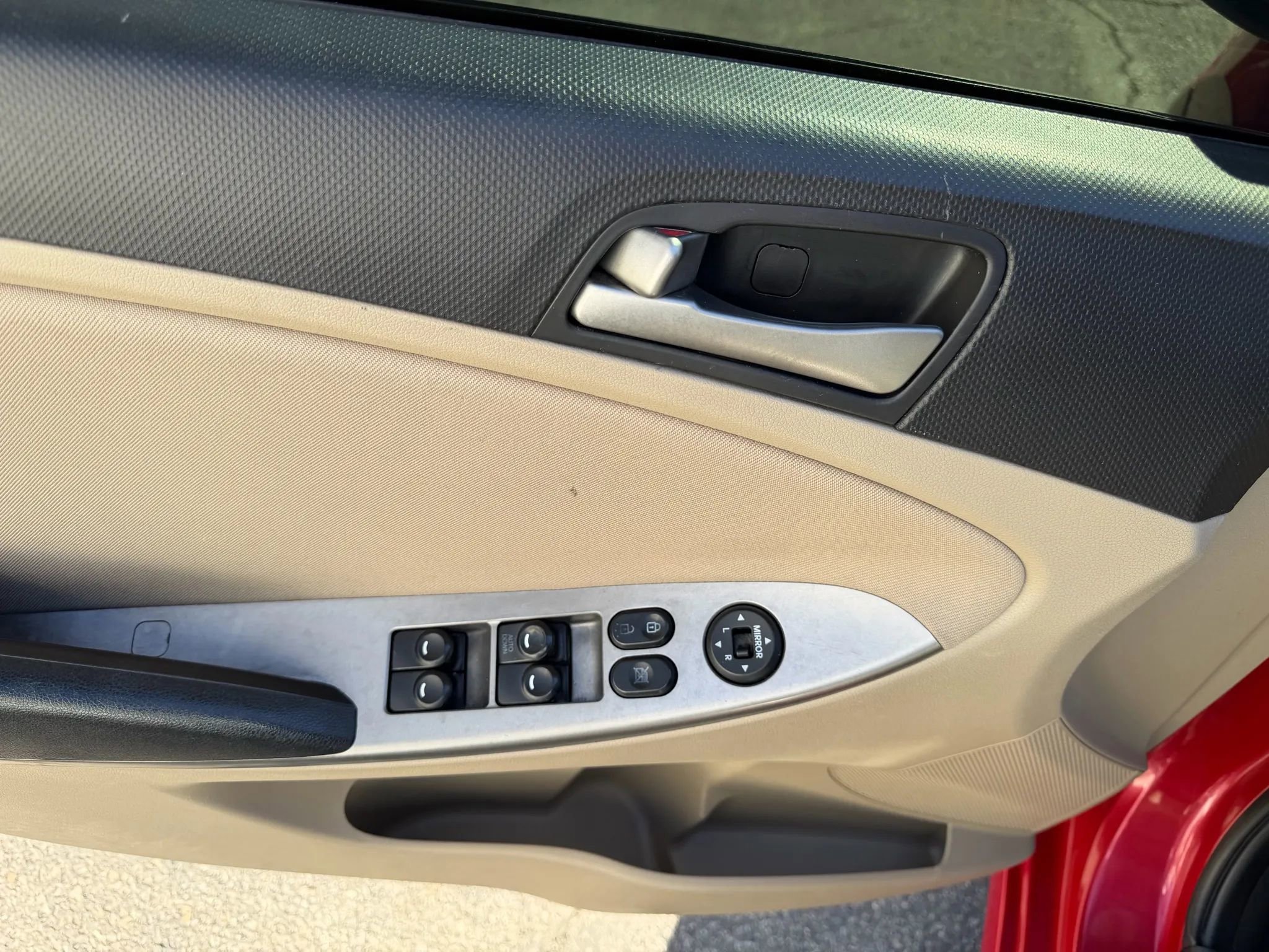 Used 2016 Hyundai Accent SE image 19