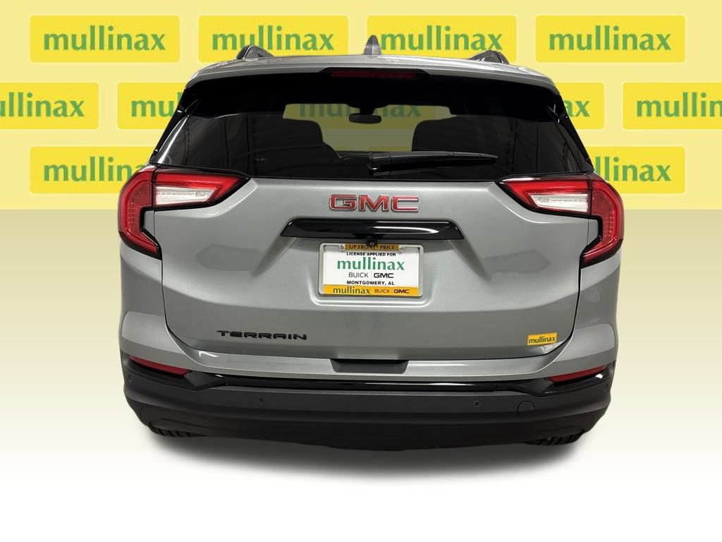 Certified 2023 GMC Terrain SLE w/ Driver Convenience Package image 18
