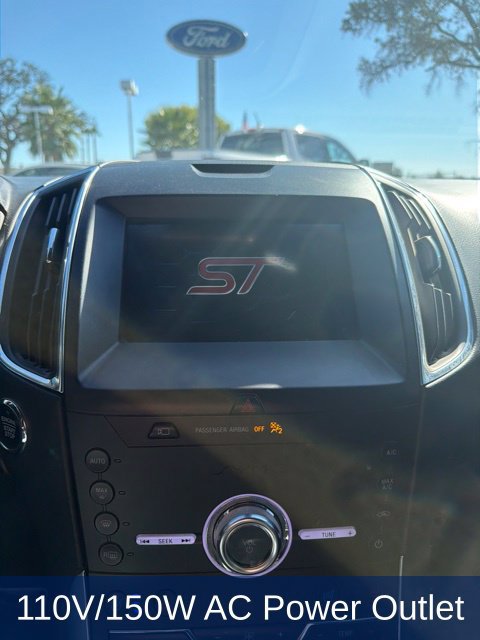 Used 2020 Ford Edge ST w/ Equipment Group 401A AWD/4WD image 8