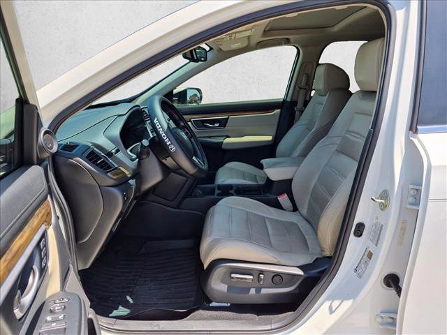 Used 2018 Honda CR-V Touring image 16