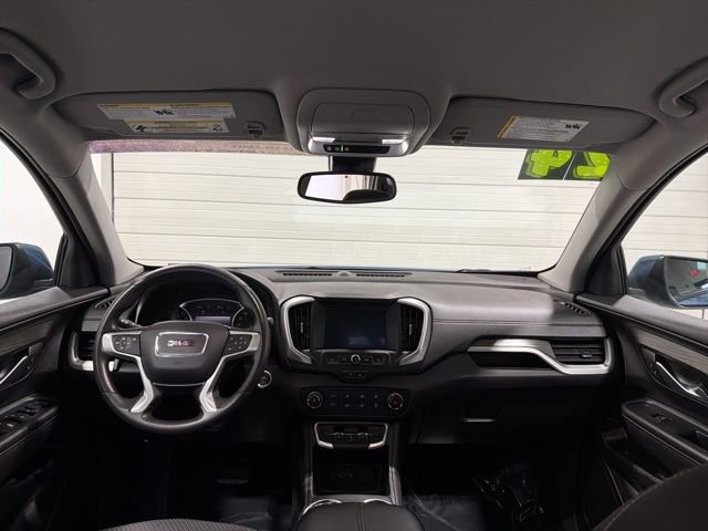 Used 2024 GMC Terrain SLE image 28
