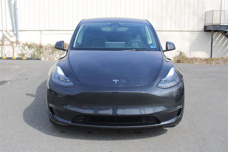 Used 2025 Tesla Model Y Long Range image 3