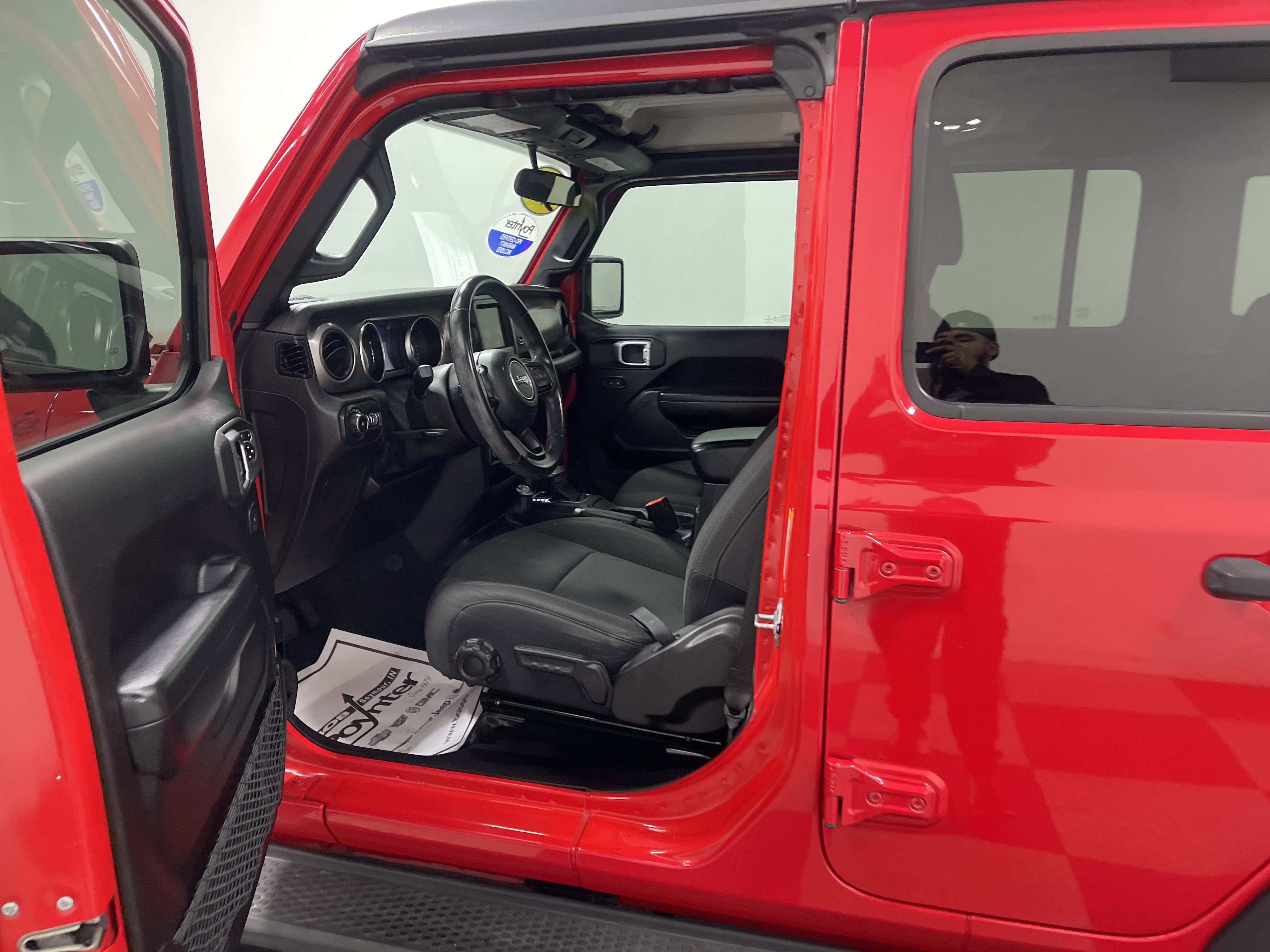 Used 2019 Jeep Wrangler Unlimited Sport S image 9