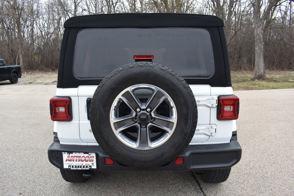 Used 2018 Jeep Wrangler Unlimited Sahara image 7