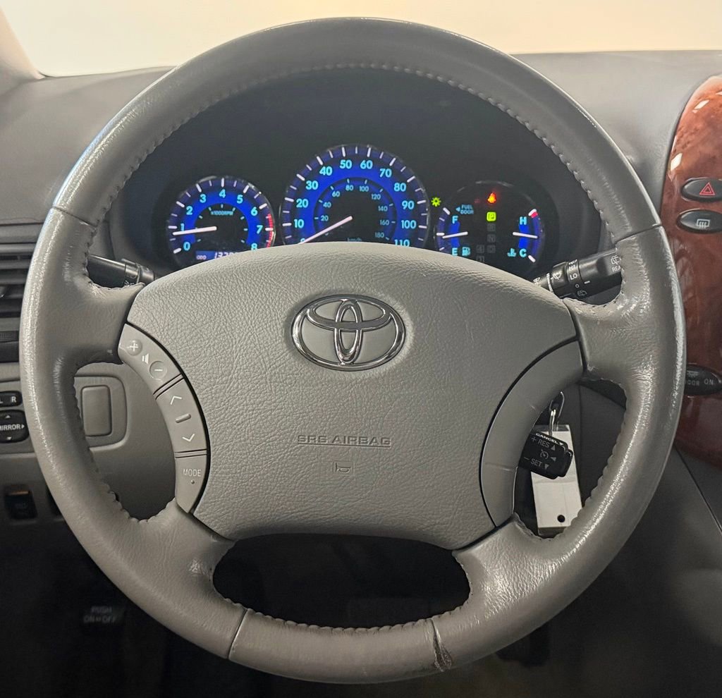 Used 2007 Toyota Sienna XLE FWD image 15