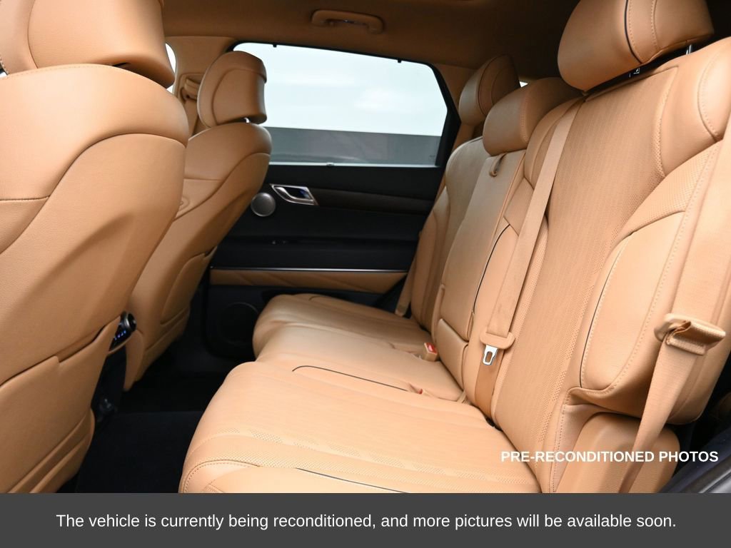 Used 2024 Genesis GV80 3.5T w/ Advanced Package image 18