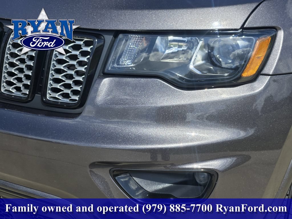 Used 2020 Jeep Grand Cherokee Altitude RWD image 6