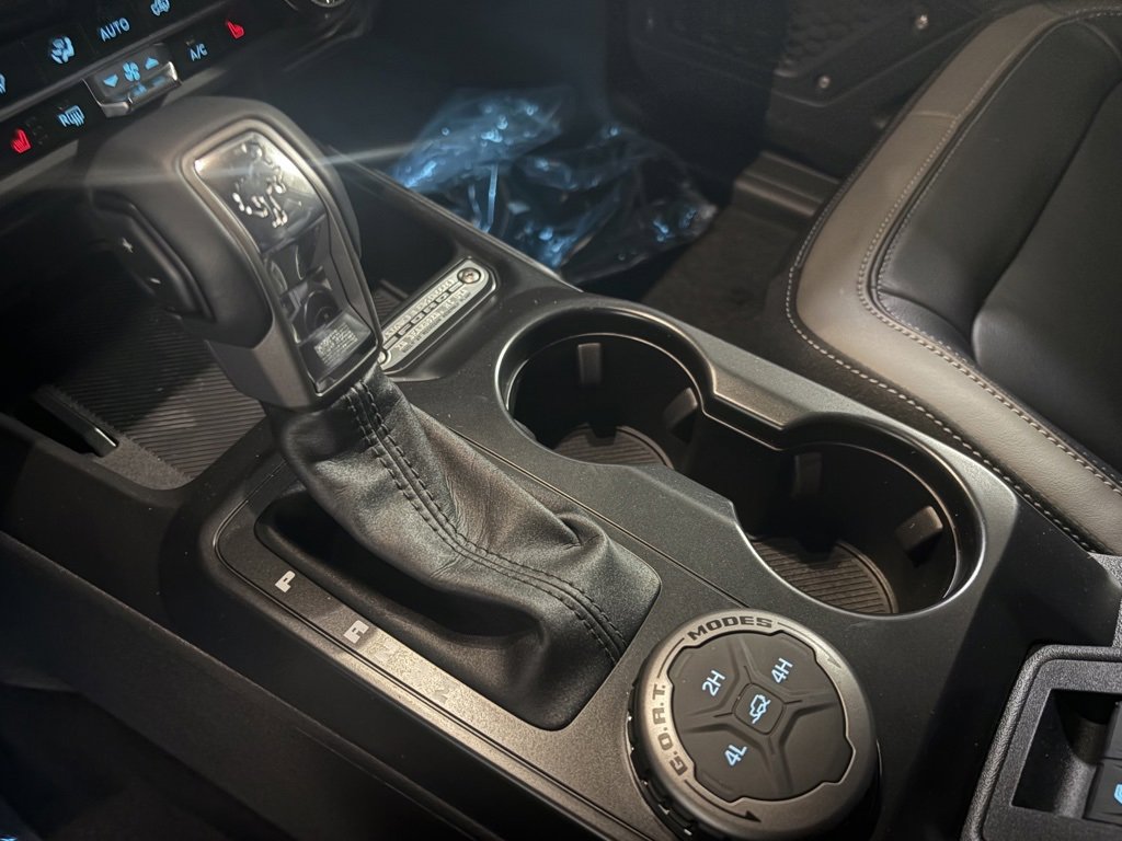 New 2025 Ford Bronco Outer Banks image 18