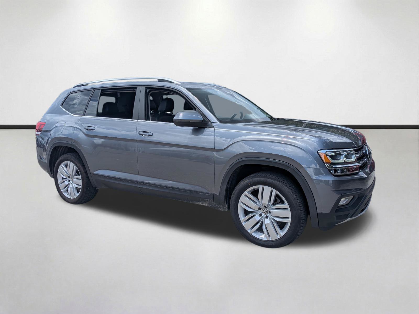 Used 2019 Volkswagen Atlas SE w/ Panoramic Sunroof Package FWD image 1