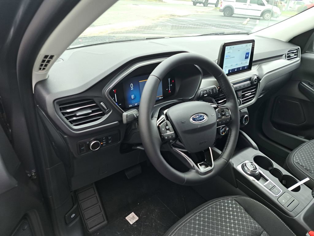 New 2026 Ford Escape Active w/ Cold Weather Package image 7