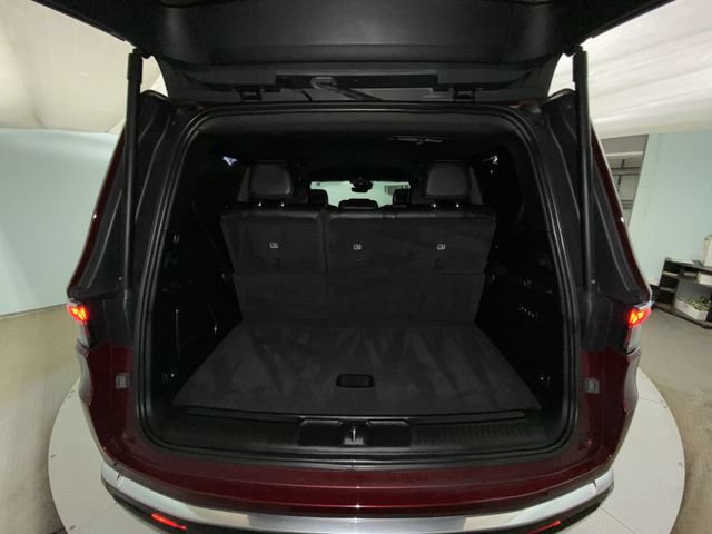 Used 2022 Jeep Wagoneer Series III AWD/4WD image 24