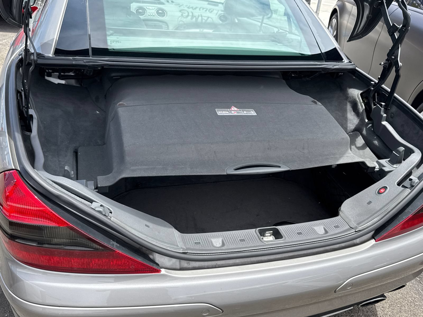 Used 2005 Mercedes-Benz SL 55 AMG image 9
