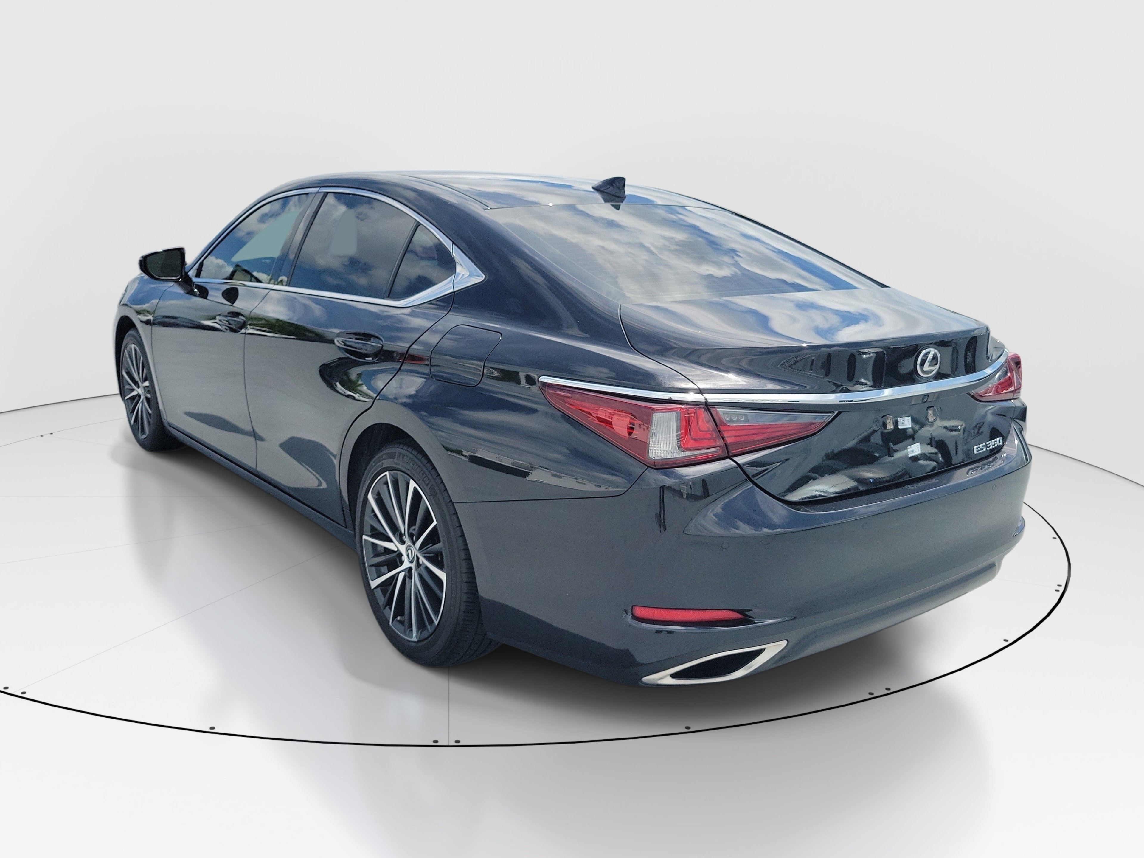 Certified 2024 Lexus ES 350 w/ Premium Package FWD image 4