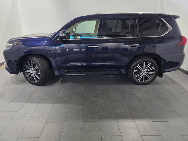 Used 2018 Lexus LX 570 4WD w/ Luxury Package image 2