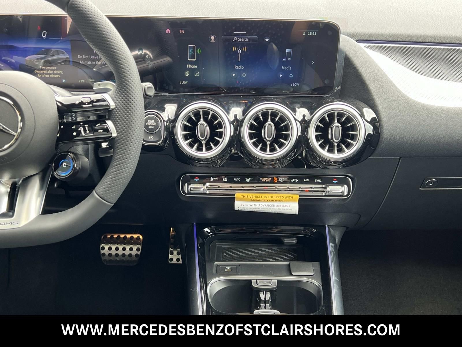 New 2026 Mercedes-Benz GLA 35 AMG 4MATIC image 13