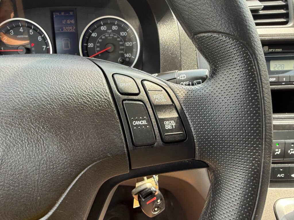 Used 2011 Honda CR-V LX image 13