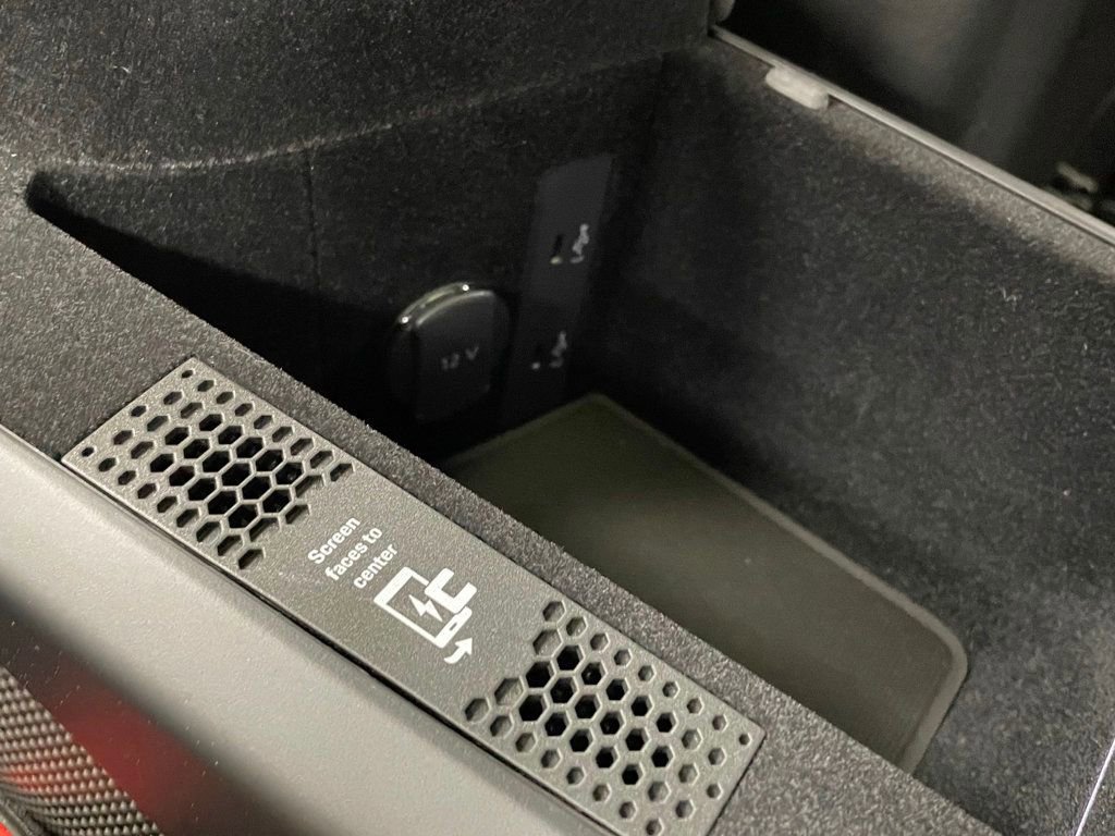 Used 2024 Porsche Taycan GTS image 38