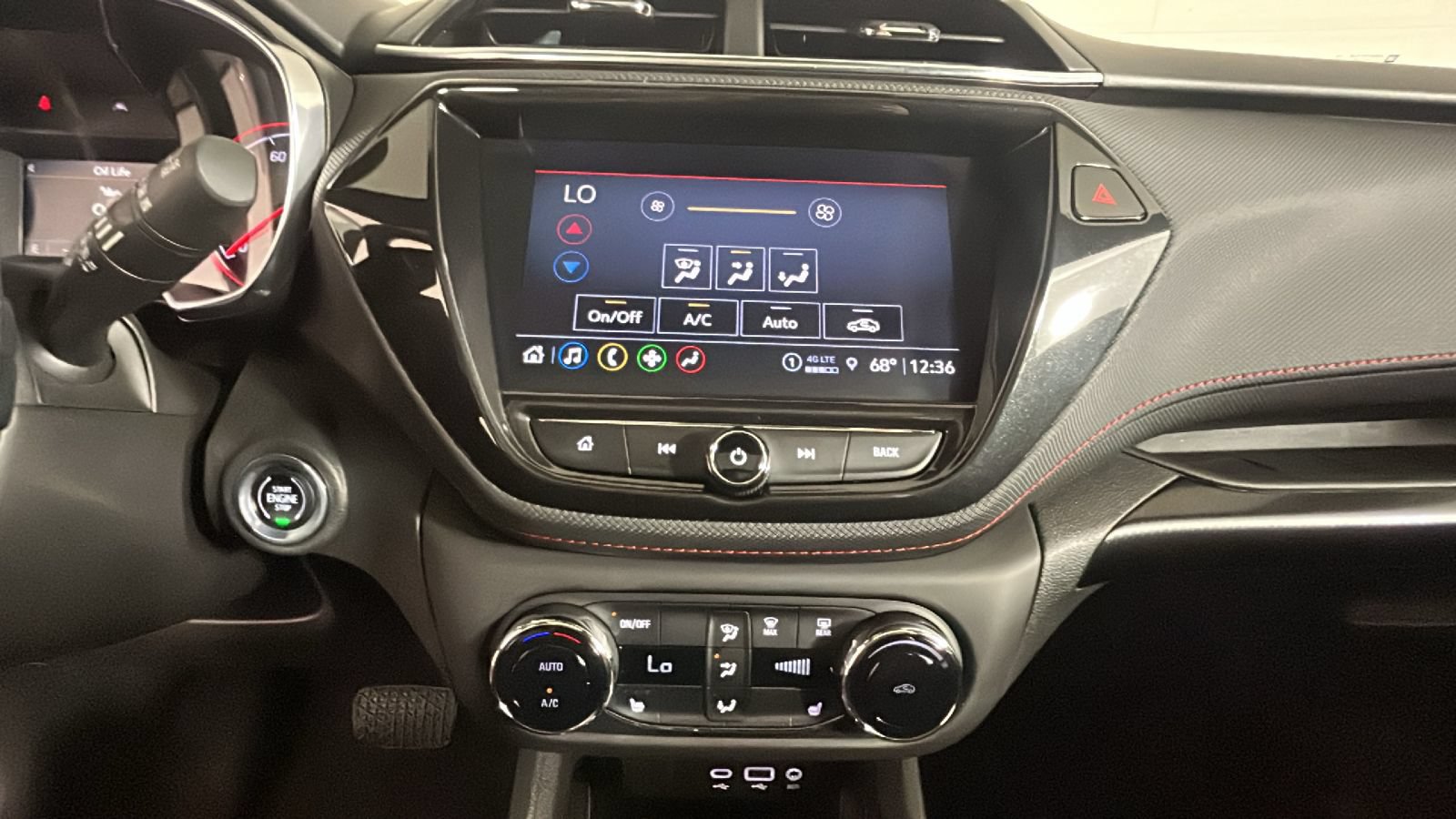 Used 2023 Chevrolet TrailBlazer RS w/ Sun and Liftgate Package FWD image 23