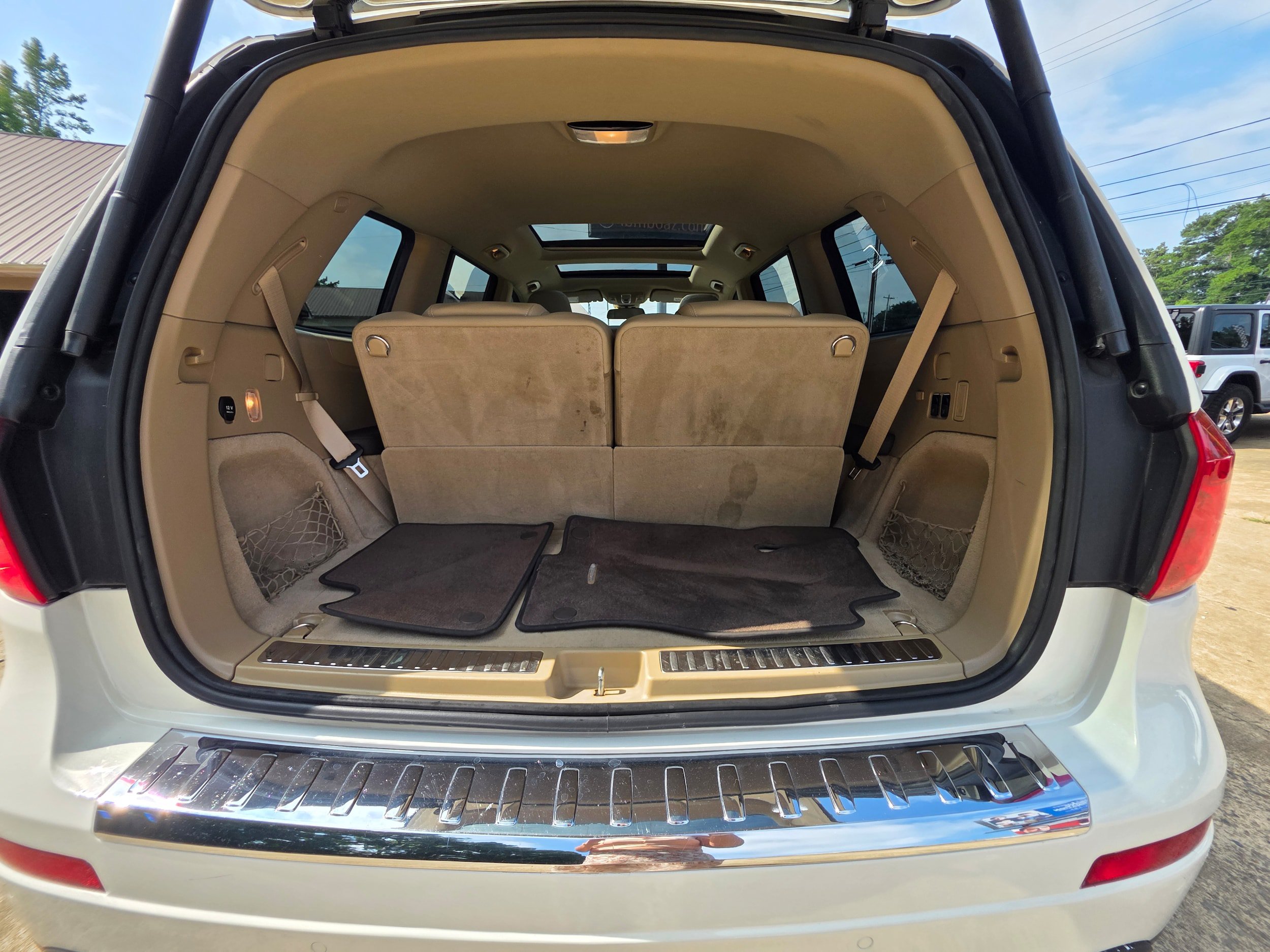Used 2016 Mercedes-Benz GL 450 4MATIC image 27