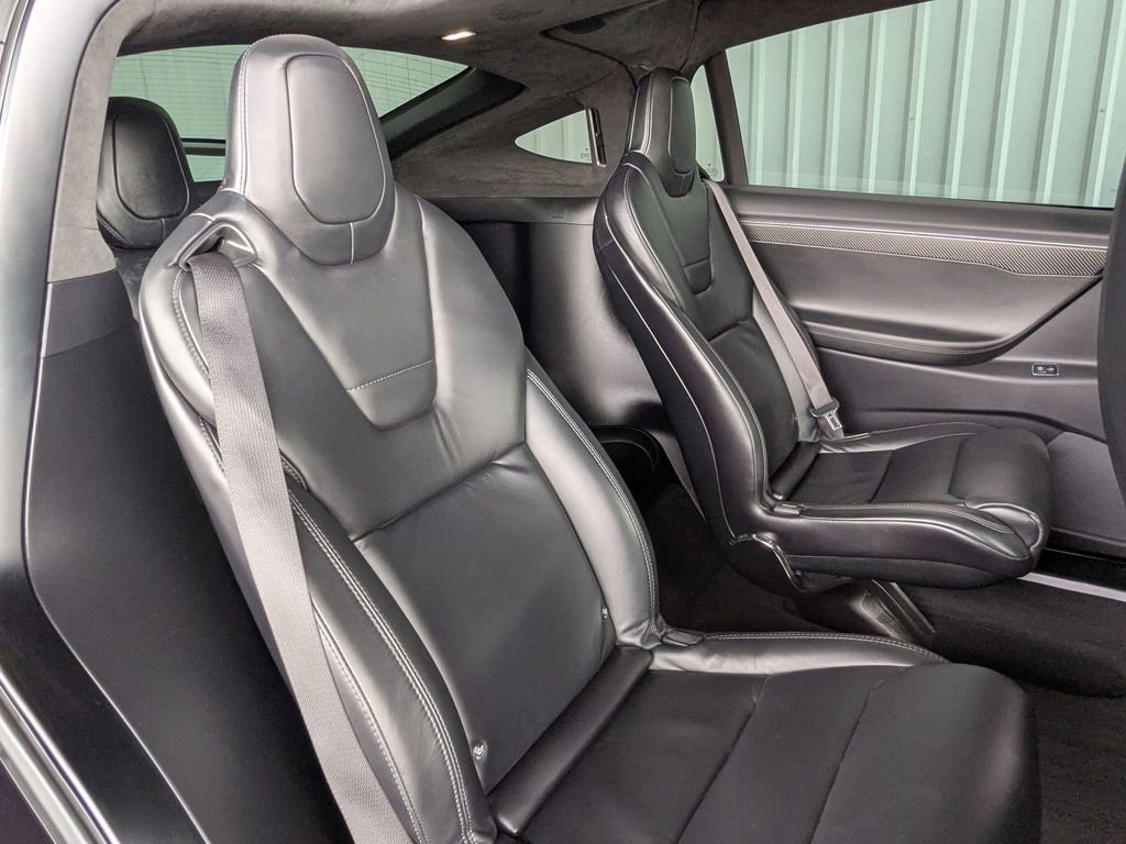 Used 2017 Tesla Model X 75D AWD/4WD image 18