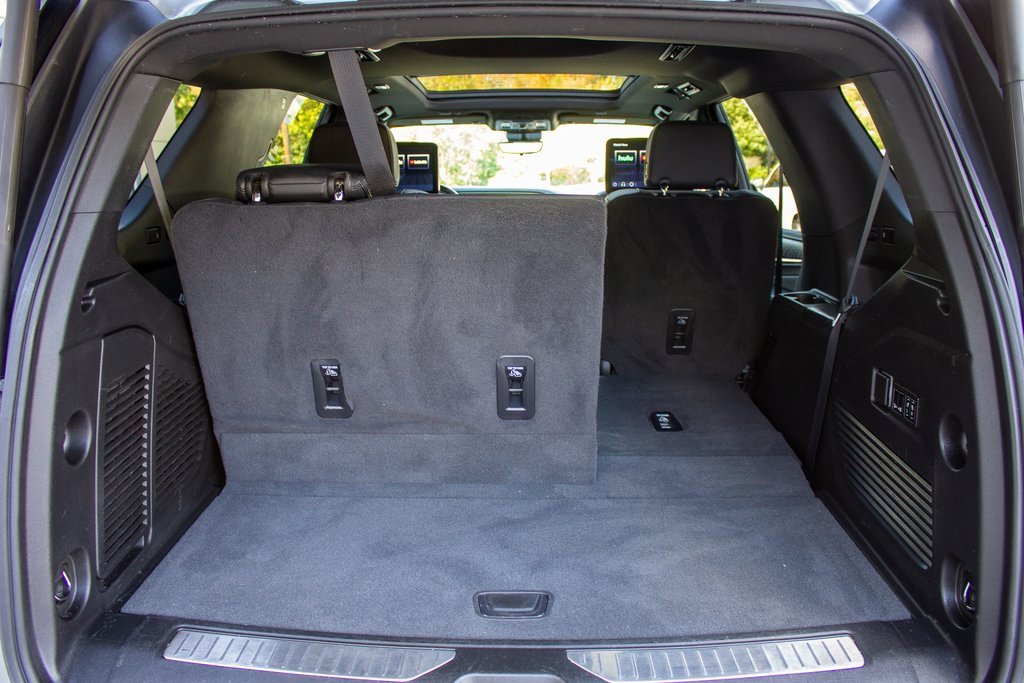 Used 2023 GMC Yukon Denali w/ Denali Reserve Package image 24