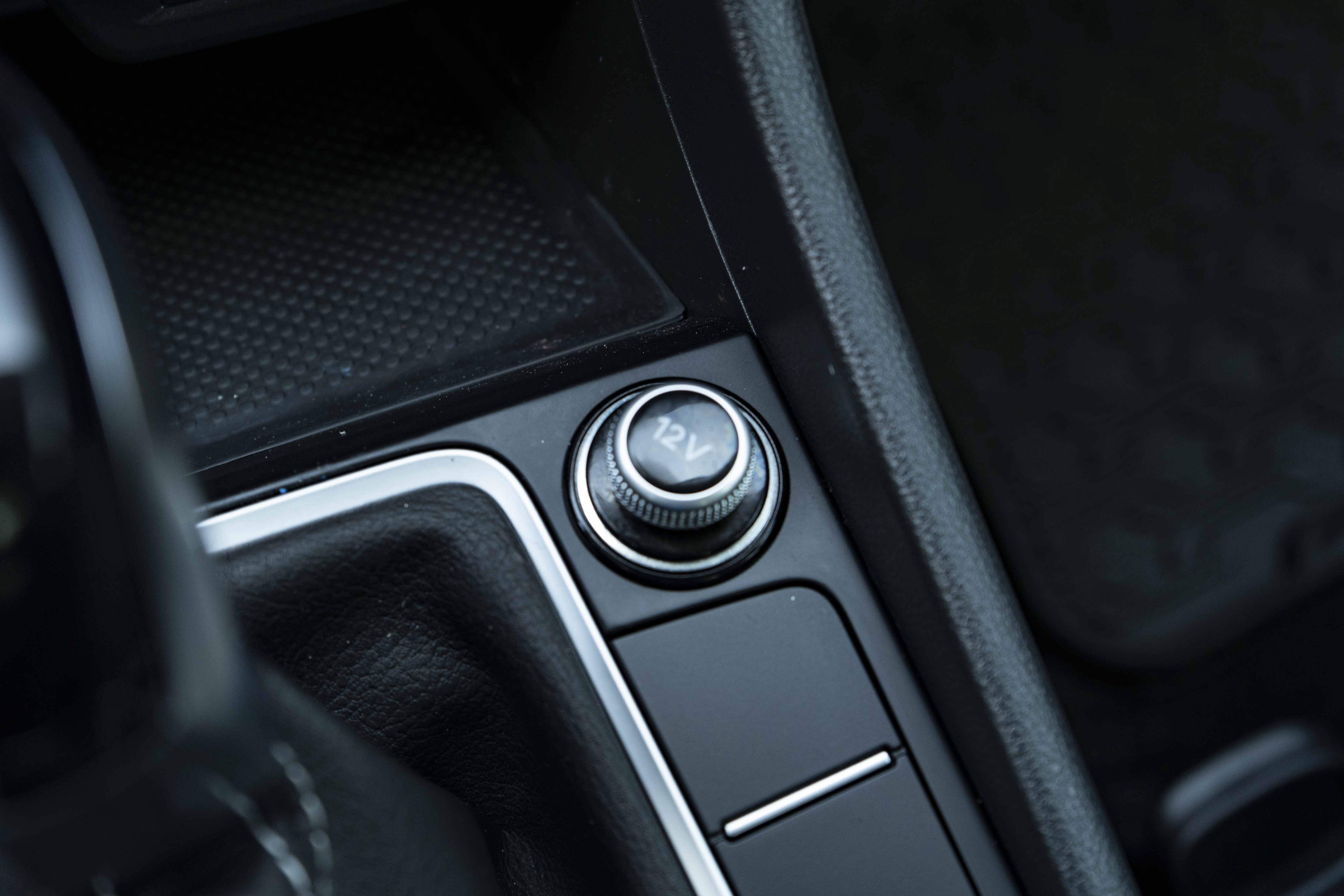Certified 2025 Volkswagen Jetta S FWD image 26