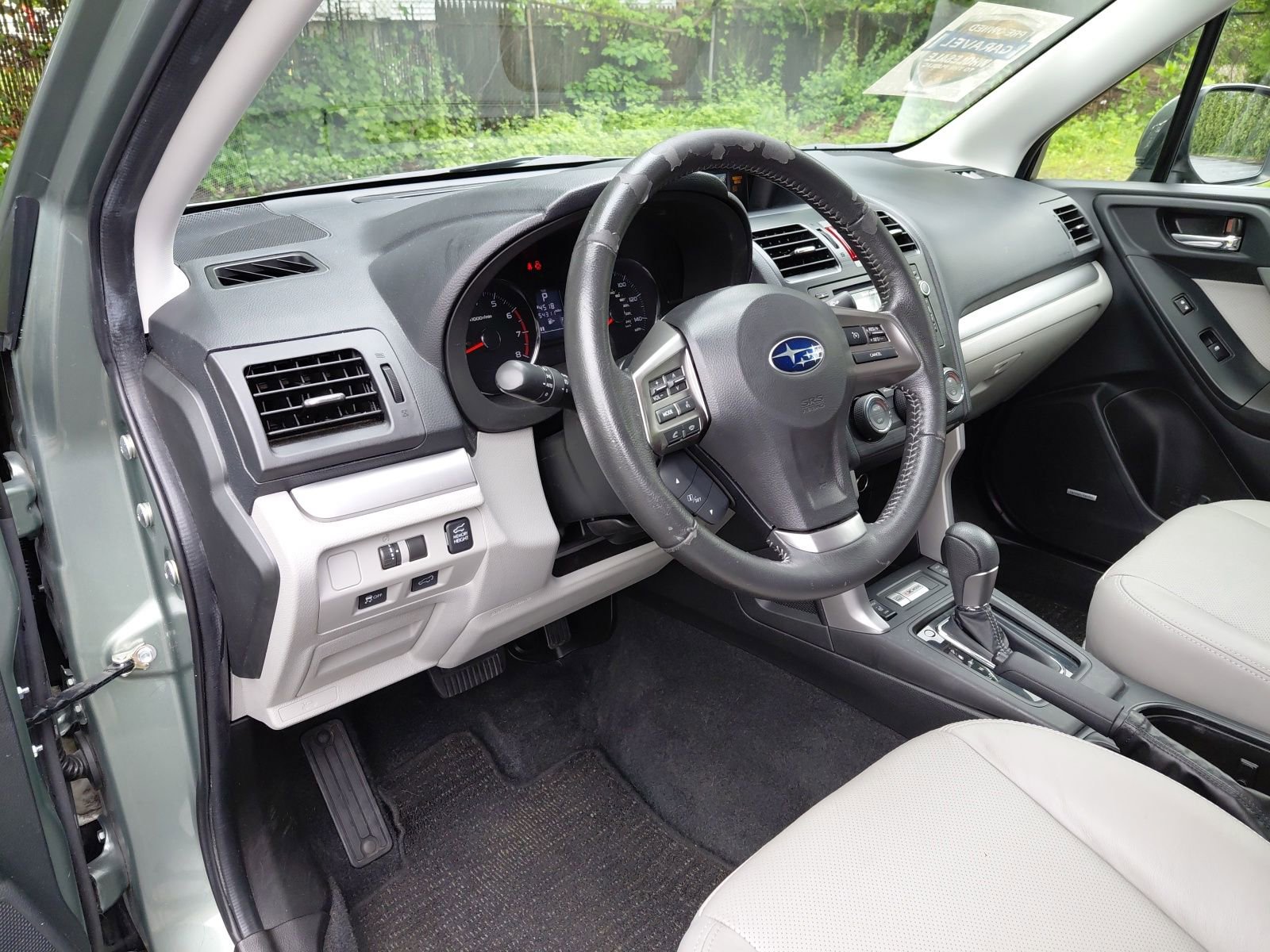 Used 2015 Subaru Forester 2.5i Touring AWD/4WD image 23