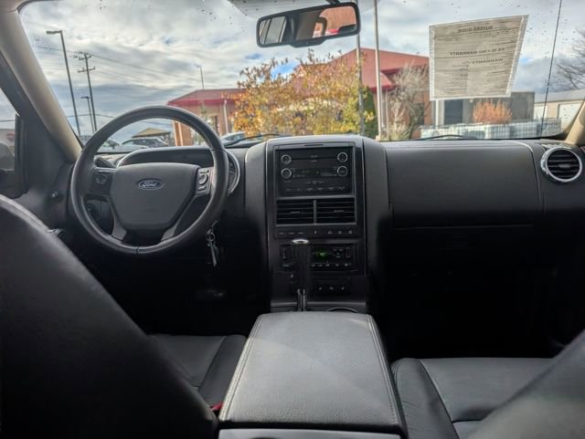 Used 2010 Ford Explorer Sport Trac Limited image 18