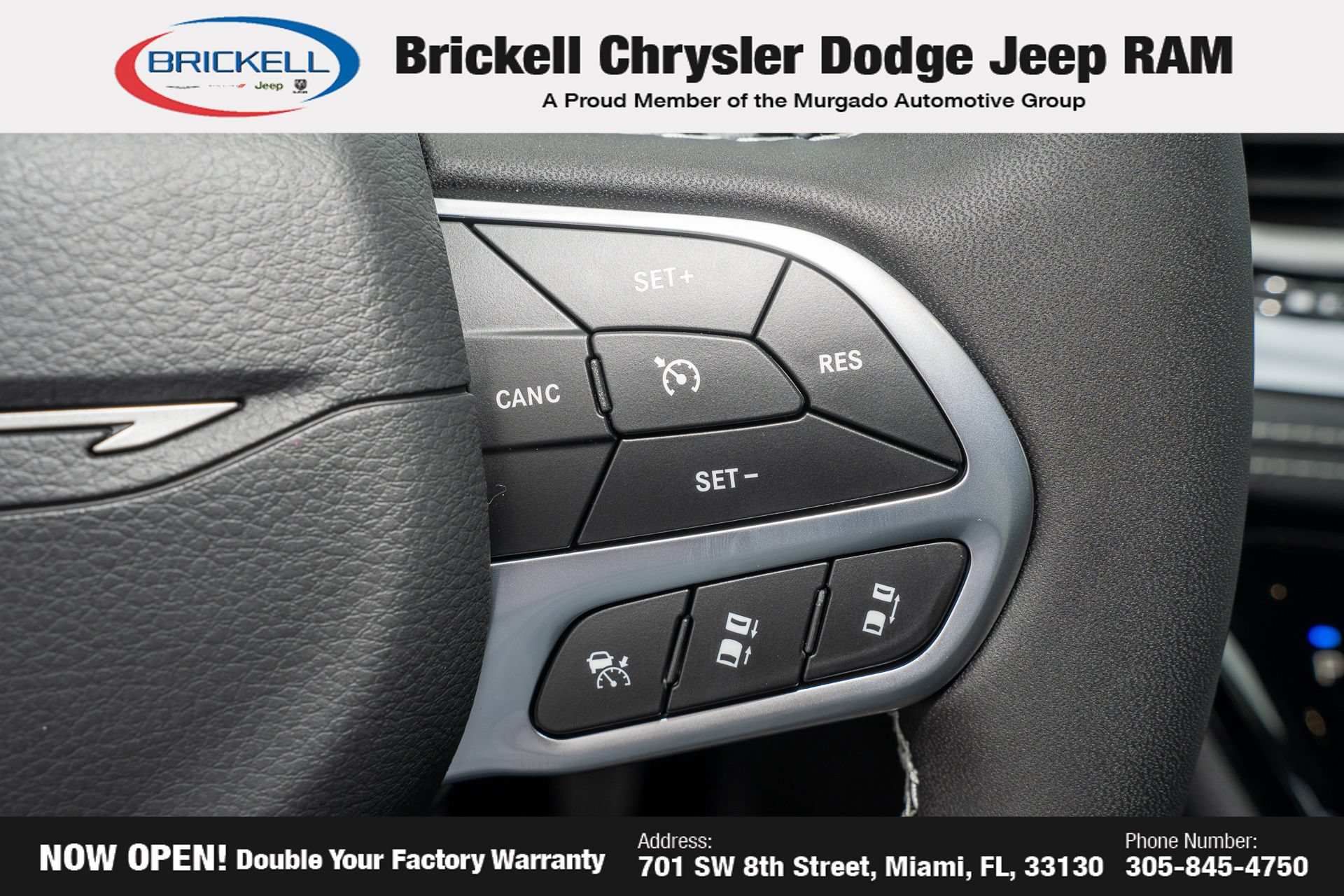 New 2027 Chrysler Pacifica Select FWD image 31