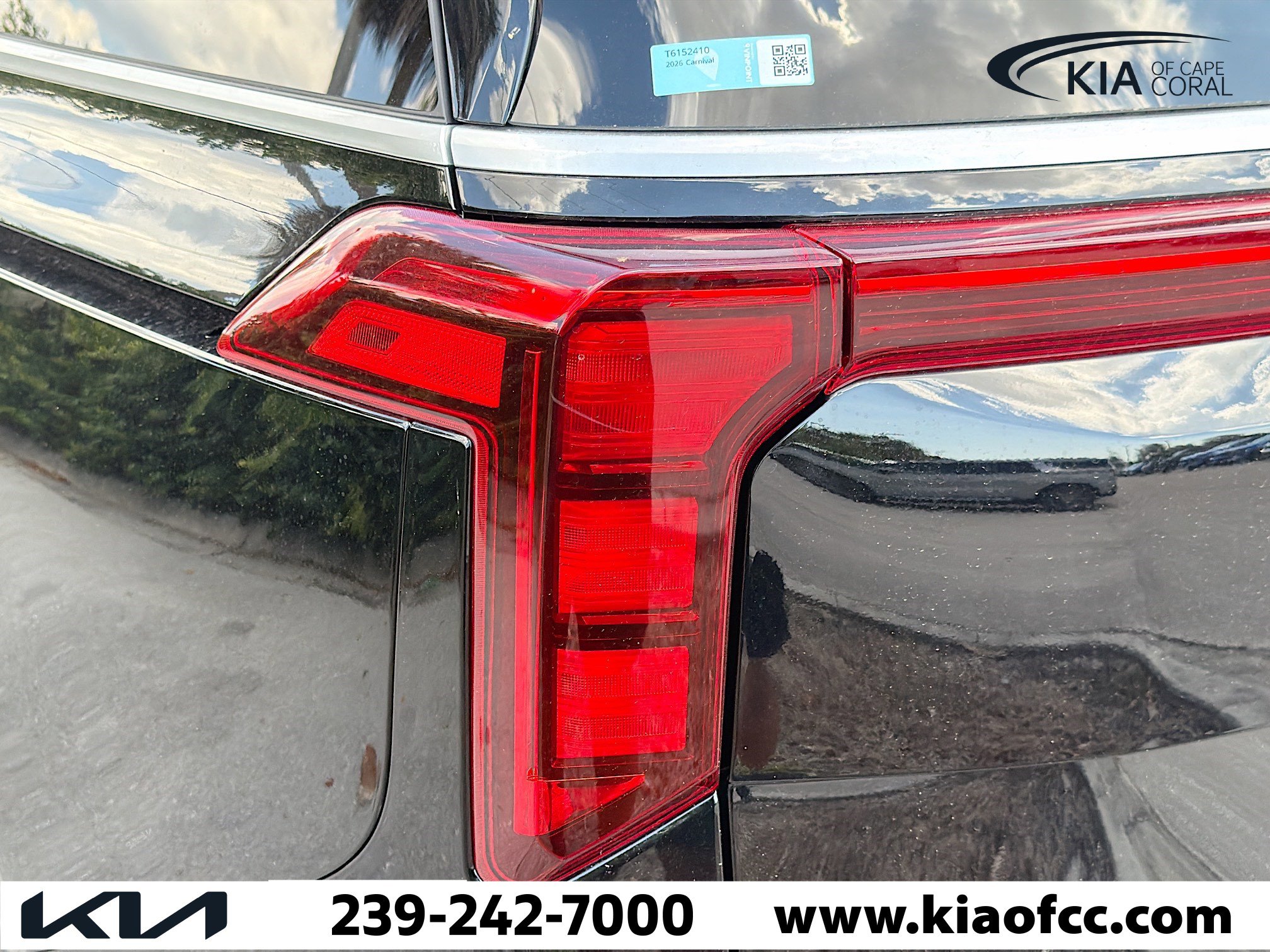 New 2026 Kia Carnival EX image 9