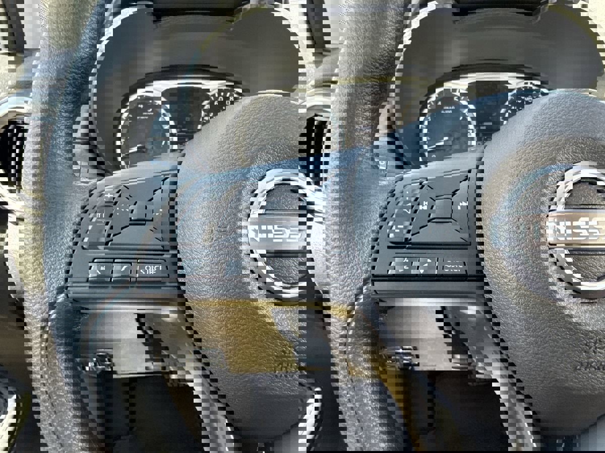 New 2025 Nissan Versa S w/ Trunk Package image 24