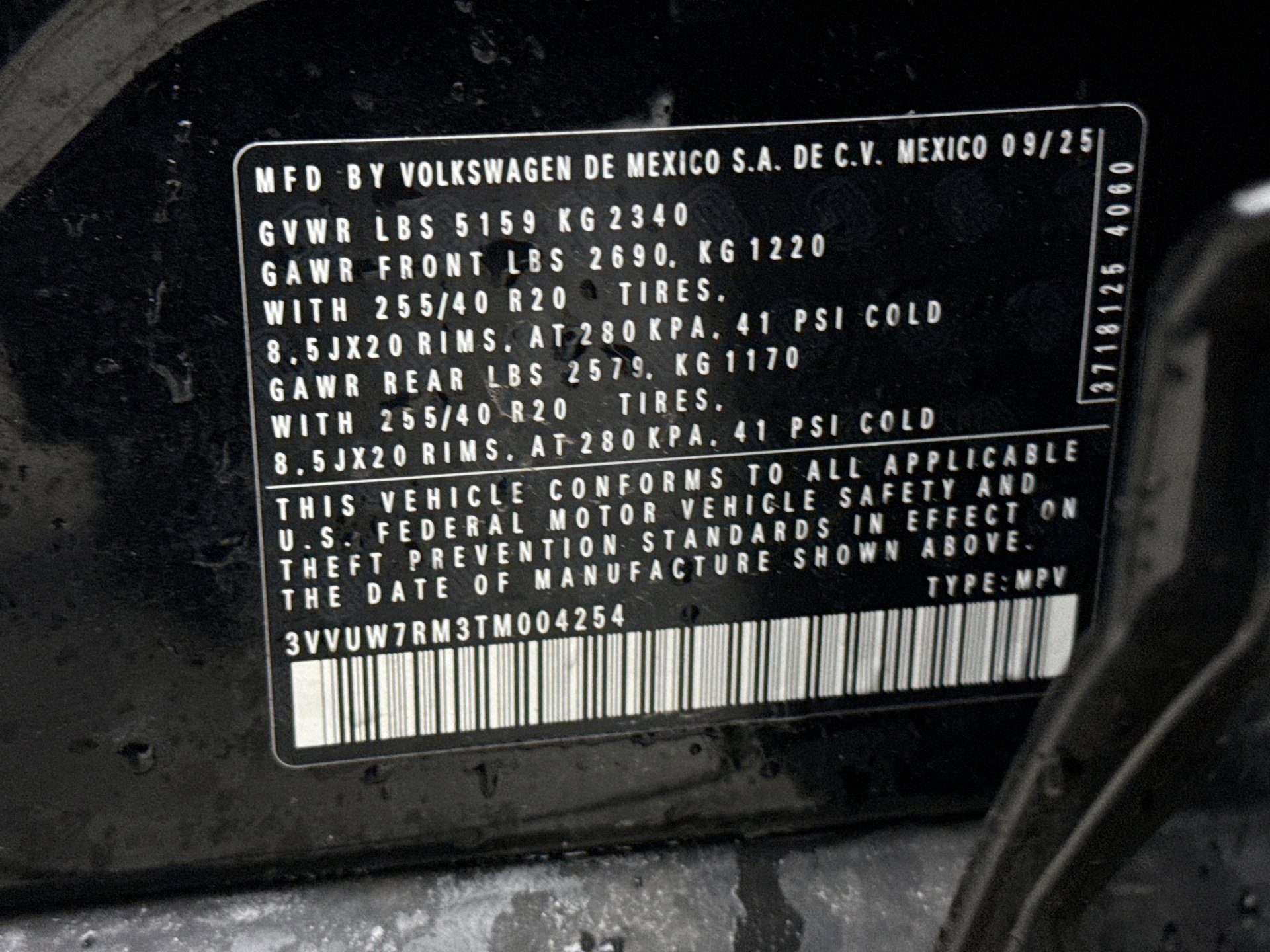 Used 2026 Volkswagen Tiguan SEL R-Line image 11