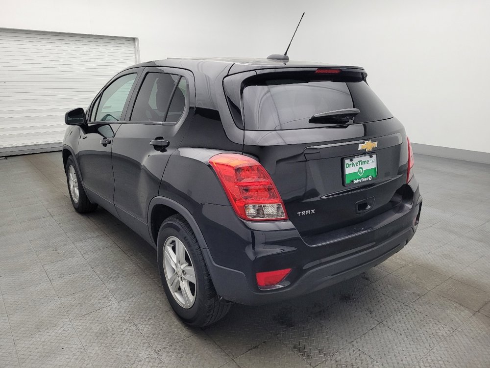 Used 2020 Chevrolet Trax LS w/ Tint and Cruise Package FWD image 5