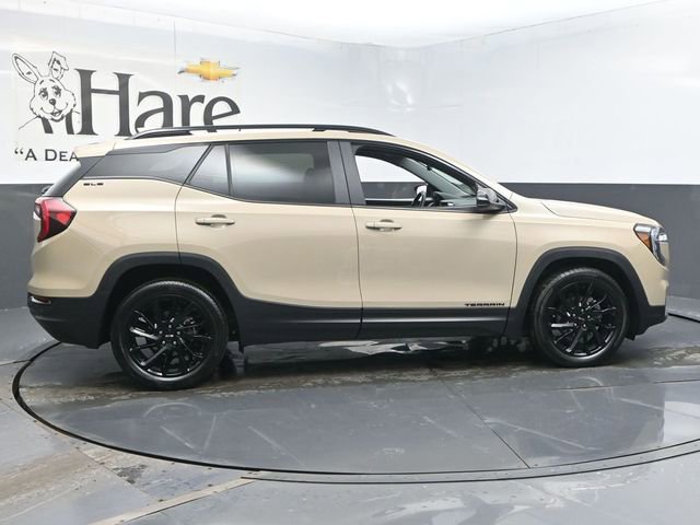 Used 2023 GMC Terrain SLE w/ Driver Convenience Package image 37