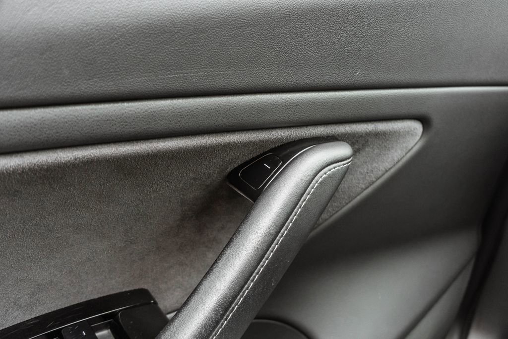 Used 2018 Tesla Model 3 Long Range image 15