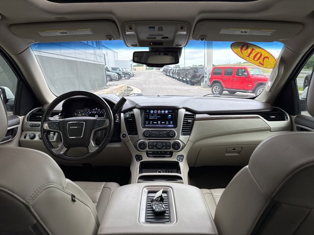 Used 2019 GMC Yukon Denali w/ Denali Ultimate Package AWD/4WD image 16