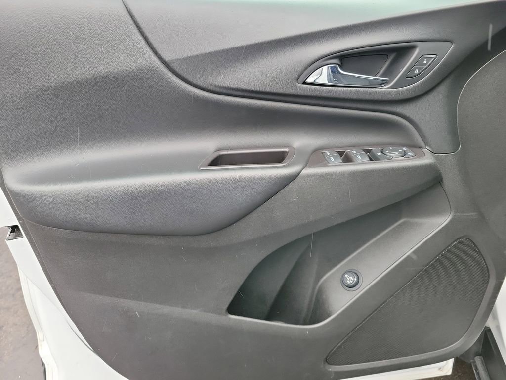 Used 2021 Chevrolet Equinox LT image 9