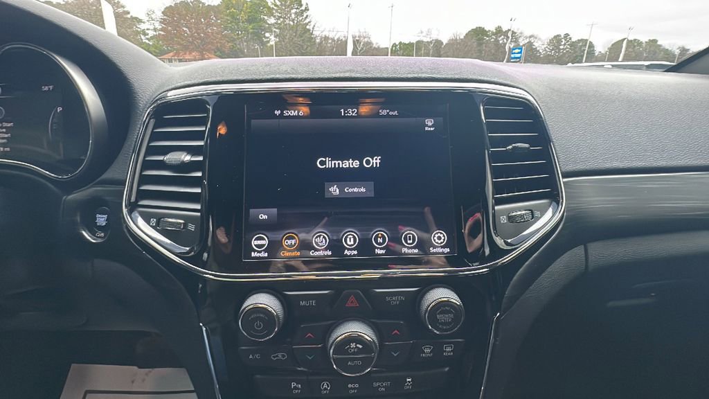 Used 2020 Jeep Grand Cherokee Altitude image 16