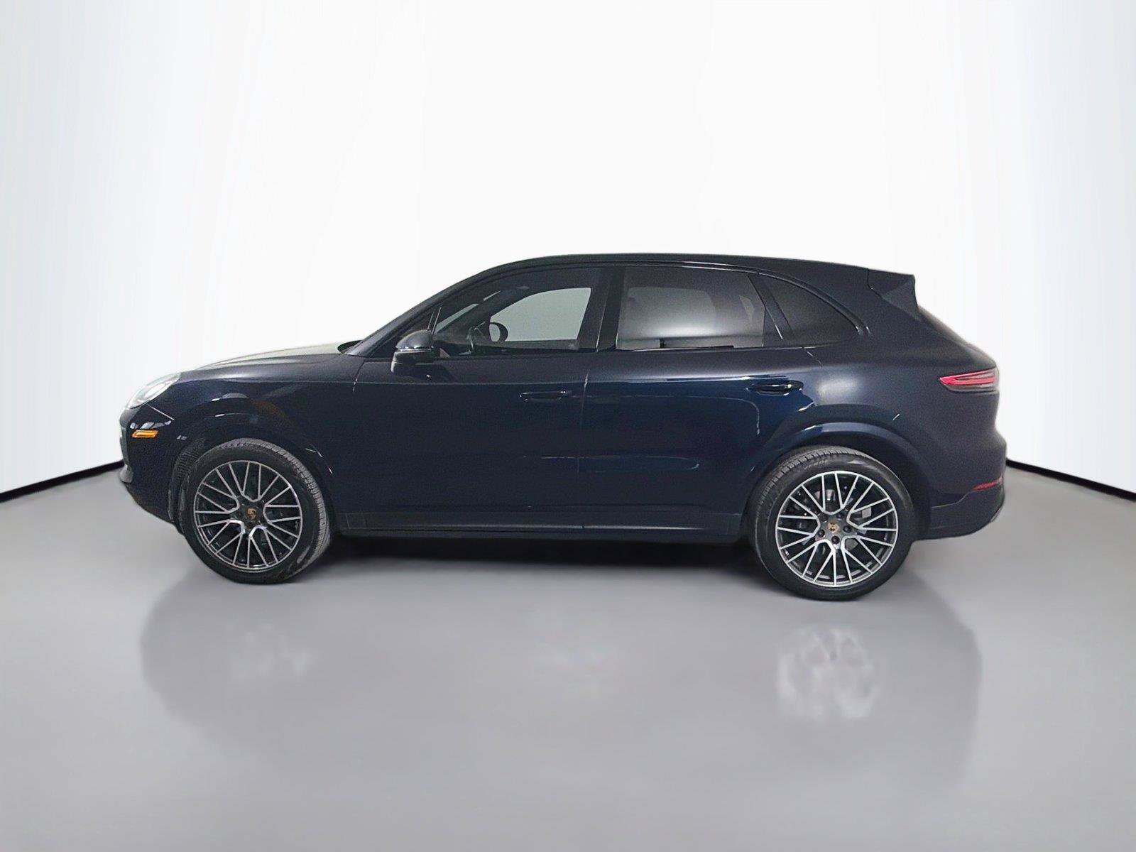 Certified 2020 Porsche Cayenne AWD/4WD image 2