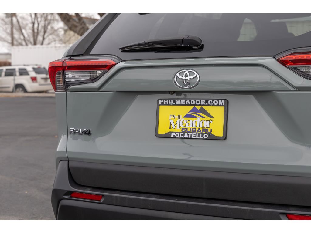 Used 2021 Toyota RAV4 XLE image 29