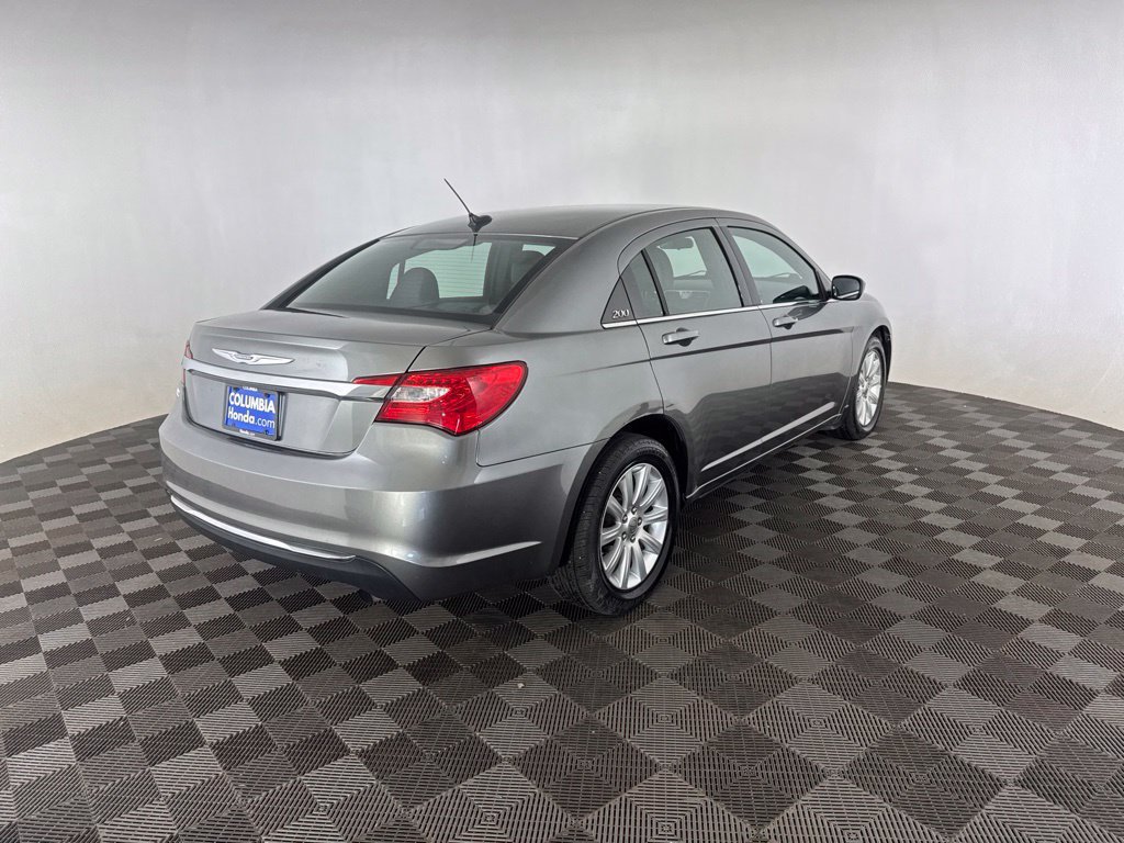 Used 2012 Chrysler 200 Touring w/ Cold Weather Group FWD image 5